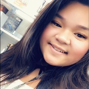 Meet your Posher, Lanaira